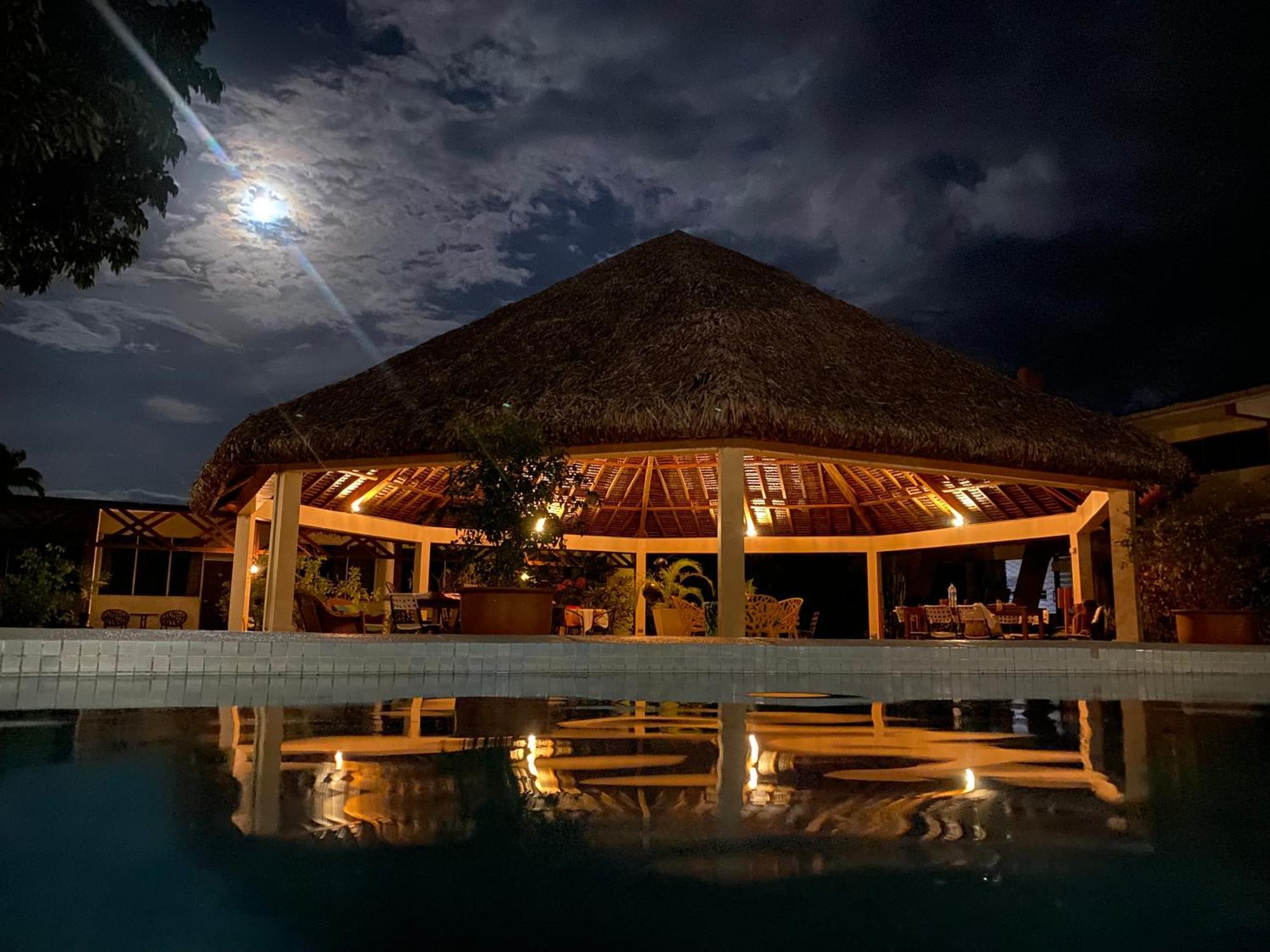 Hotel Santo Vanuatu Luganville Eksteriør bilde